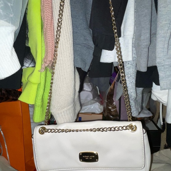 Michael Kors Bag - Picture 8 of 9